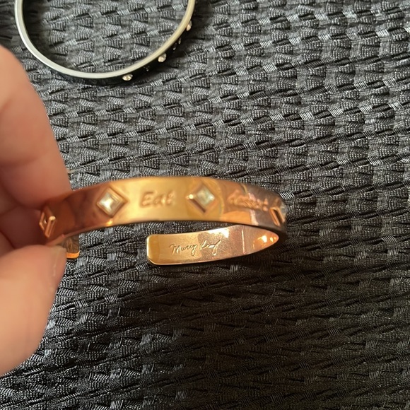 Mary Kay Bracelets - lot of 7 - Picture 2 of 11